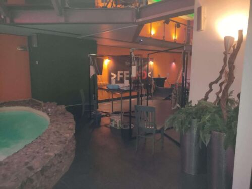 Fistwerk Lounge mit Fisting- und BDSM-Area, entspannte Atmosph&auml;re, Streetfood, Chillout, Community.